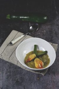 Fleurs De Courgette Farcies Au Poisson Et Soupette De Courgette